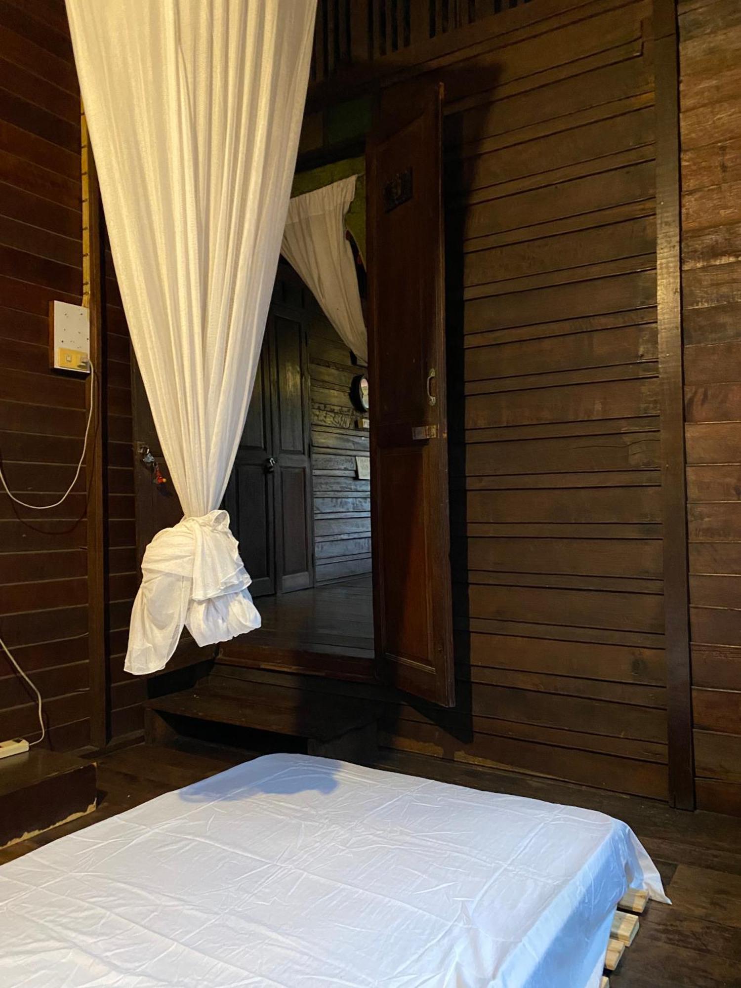 Chest'S Place Bangkok Eksteriør bilde