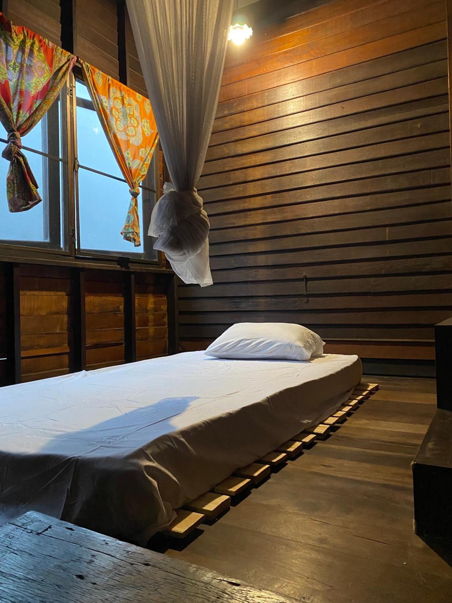 Chest'S Place Bangkok Eksteriør bilde
