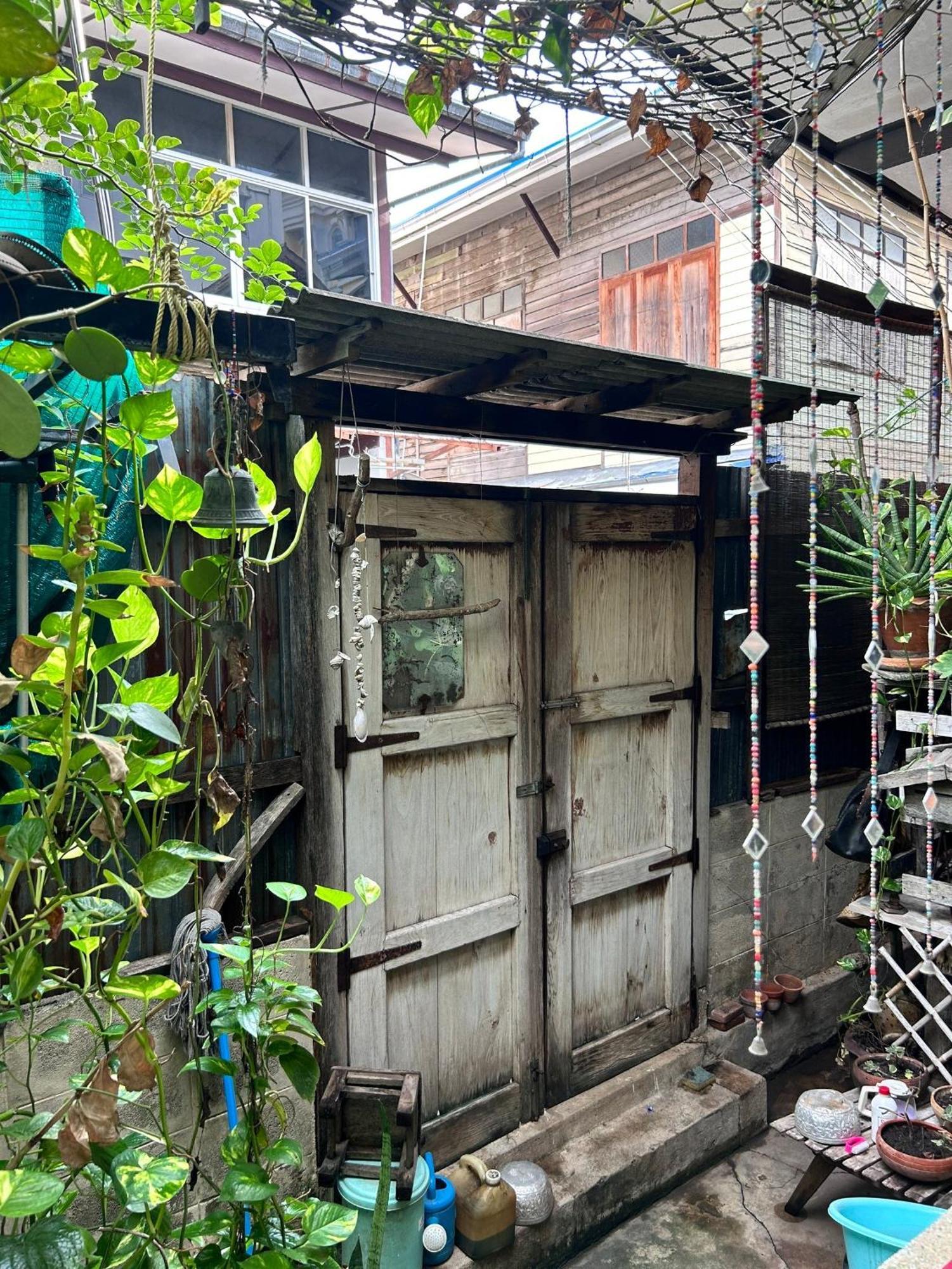 Chest'S Place Bangkok Eksteriør bilde